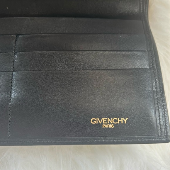 Givenchy Wallet NIB Kisslock Wallet - Picture 15 of 16